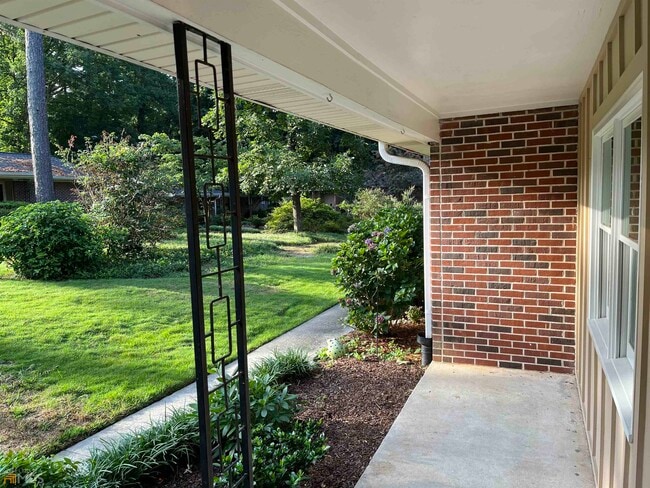 Building Photo - 2941 Caldwell Rd