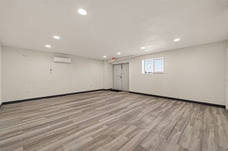 Building Photo - 6203 Gessner Rd