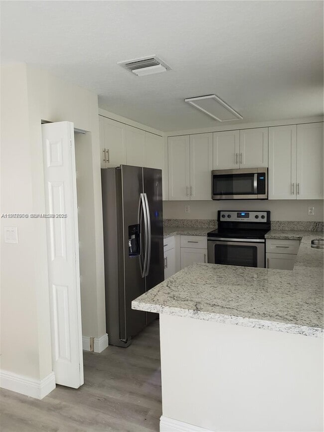 Building Photo - 2118 NW 171st Terrace