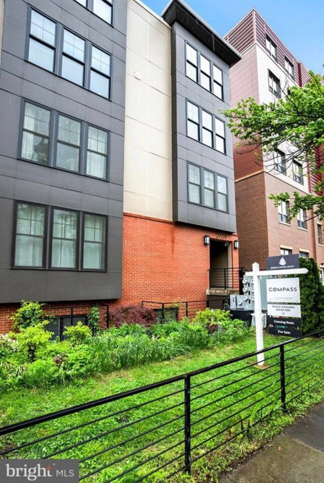 Photo - 2909 17th St NE Apartment