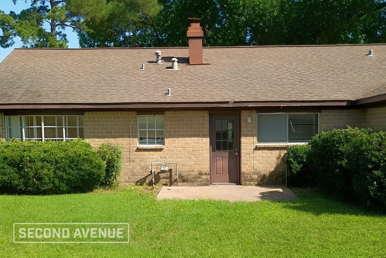 Foto del edificio - 7035 Shady Arbor Ln