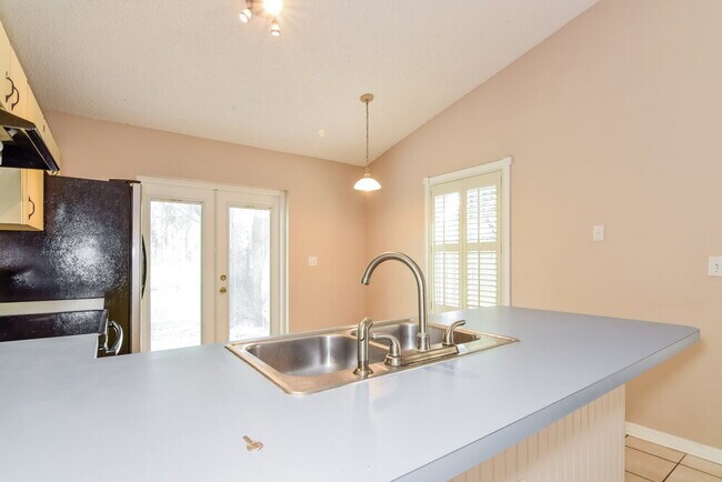 Foto del edificio - 23033 Clearwater Pl