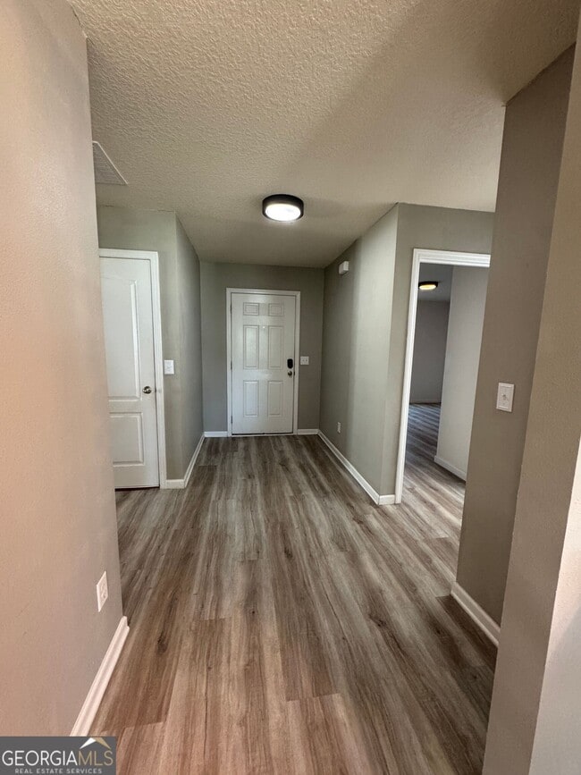 Building Photo - 217 Brooklet Cir