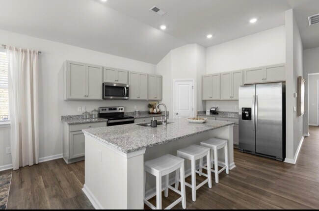 Building Photo - 5052 round head Dr