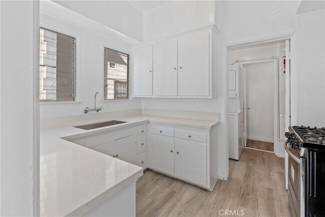 Foto del edificio - 6431 Orange St