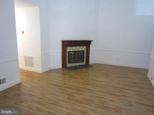 Foto del edificio - 533 Wood Mill Dr