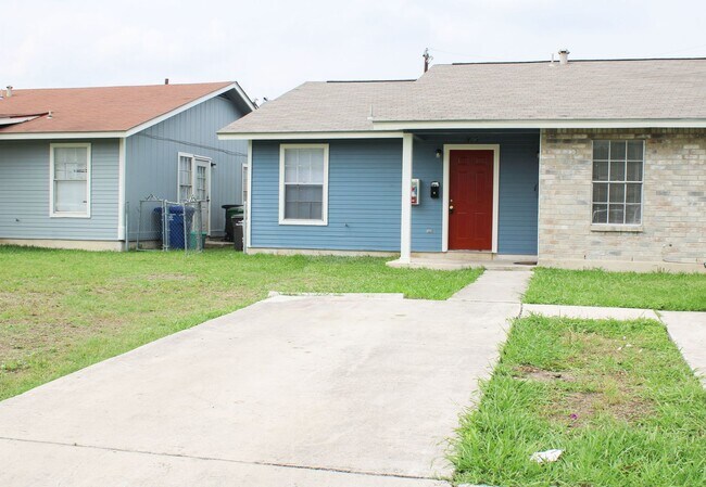 Photo - 2-Bedroom Duplex in Edison Townhome