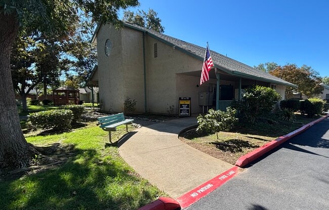 Leasing Office - Valley Oak Apartments