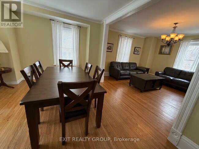 Photo du bâtiment - 78 N Trent St