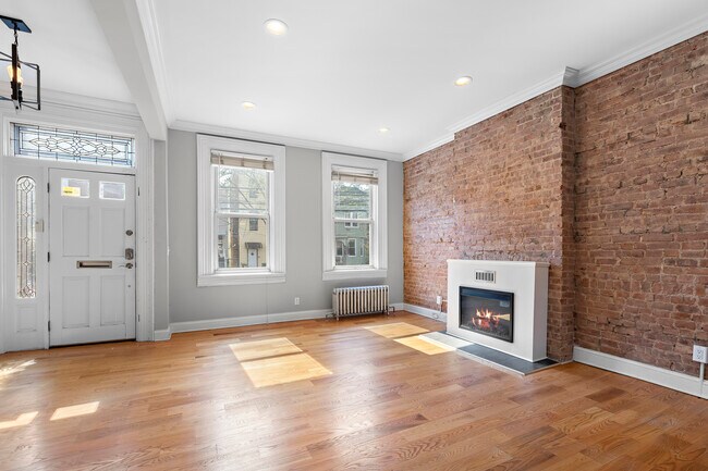Building Photo - 535 Palisade Ave