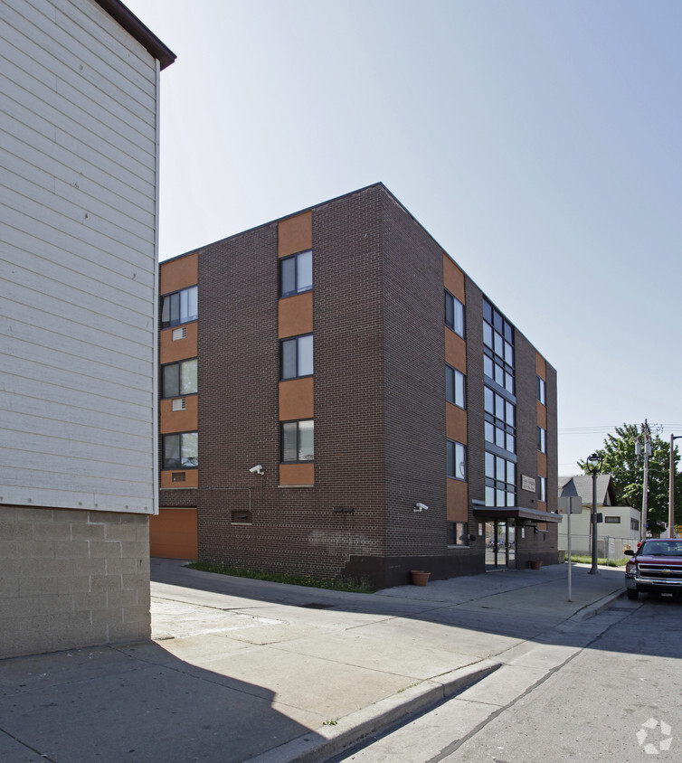 Building Photo - Clare Heights