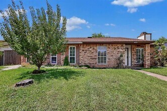 Building Photo - 1425 Brazos Dr
