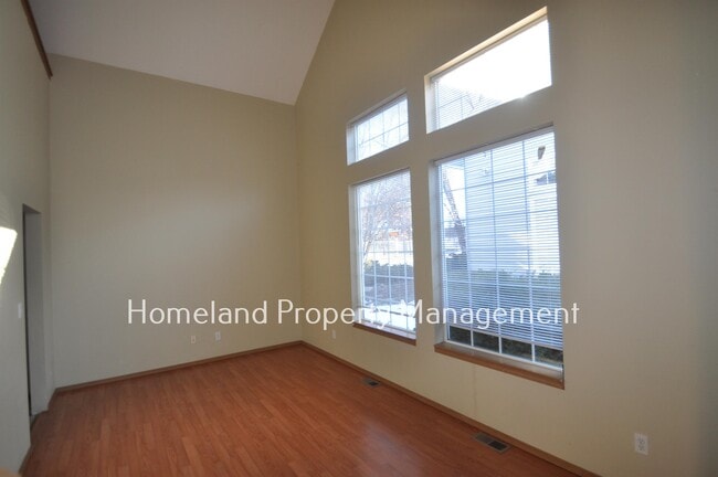 Building Photo - 2217 N Hamilton St