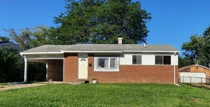 Building Photo - 6211 Bermuda Ln