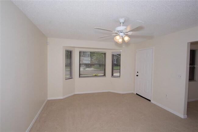 Foto del edificio - 1618 Asher Ln