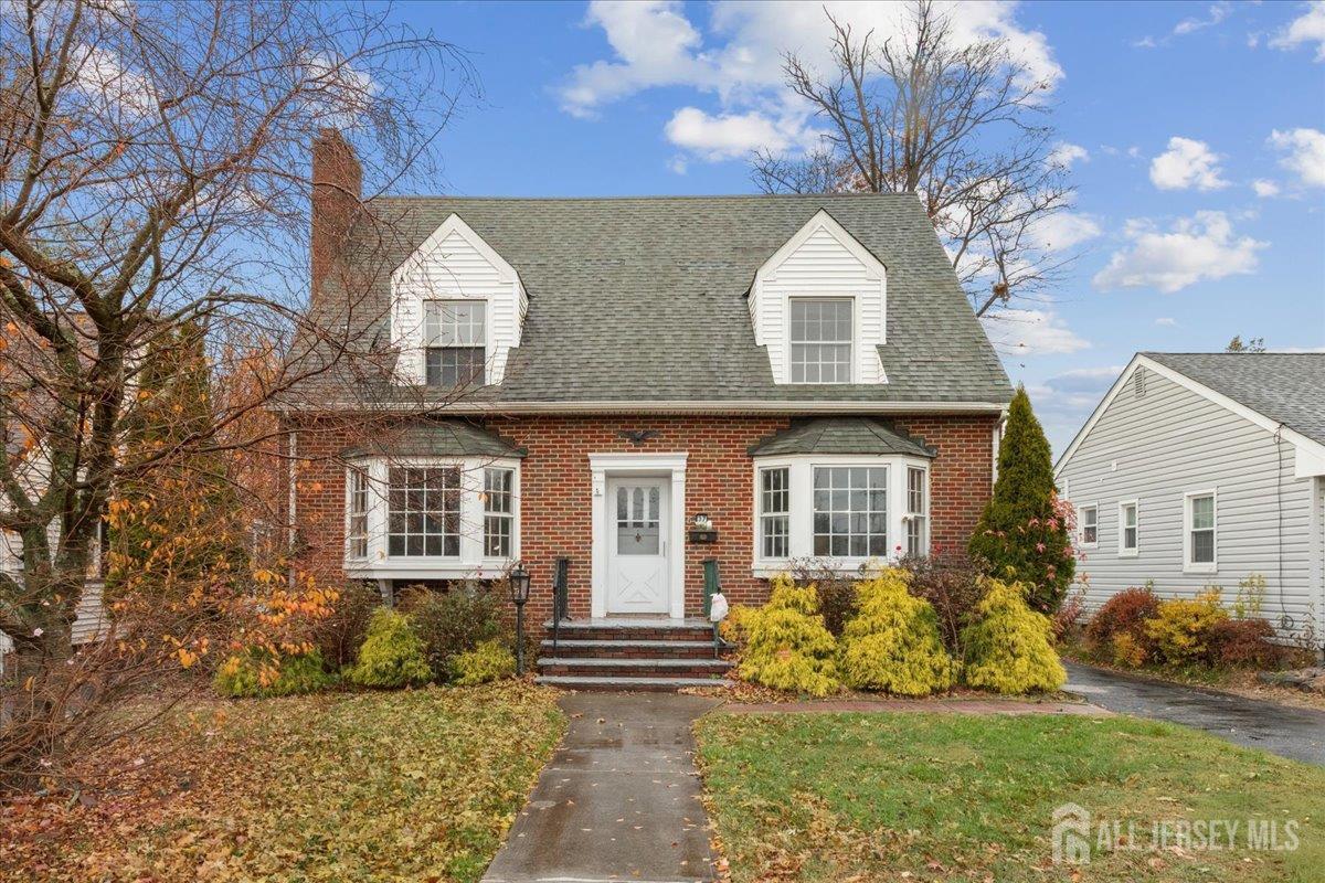 Primary Photo - 37 Ireland Ave