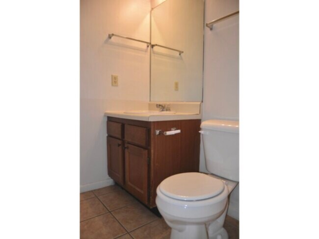 Foto del edificio - Lakewood Apartments: Premium location - Li...