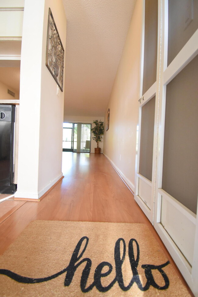 Foto del edificio - 3130 Millwood Terrace