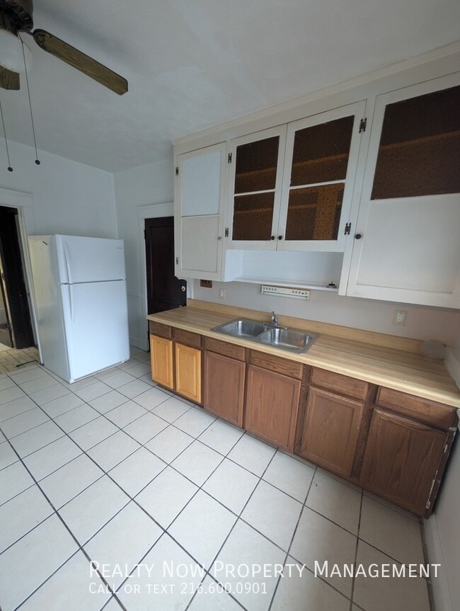 Foto del edificio - 3431 W 91st St