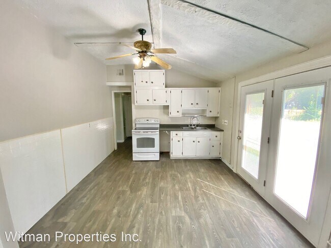Building Photo - 3 br, 1 bath House - 91 Corcoran Blvd