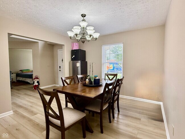 Foto del edificio - 12381 E 131st St