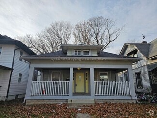 Building Photo - 3608 N Kenwood Ave