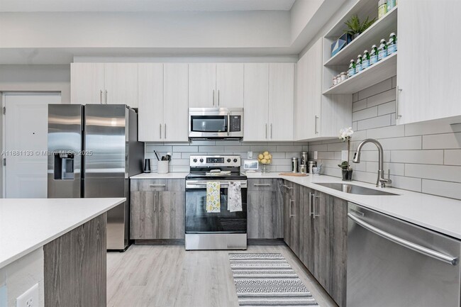 Foto del edificio - 9155 NW 57th St