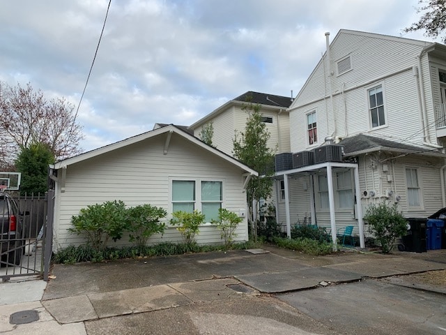 Building Photo - 507 State St
