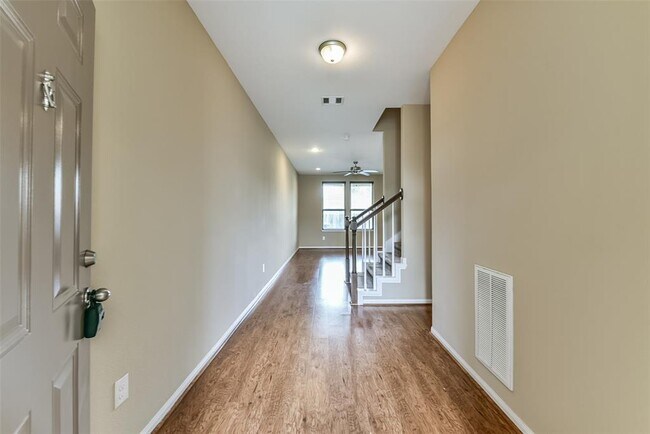 Building Photo - 17028 Wilthorne Gardens Ct