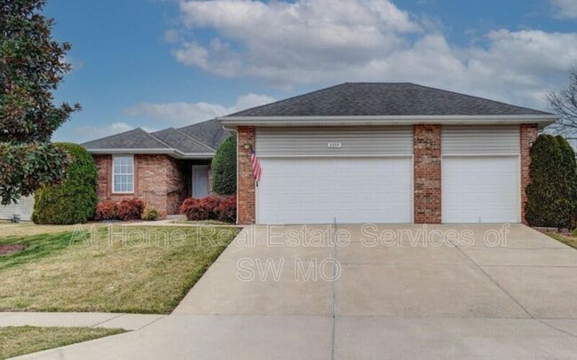 Building Photo - 3307 S Brunswick Ave