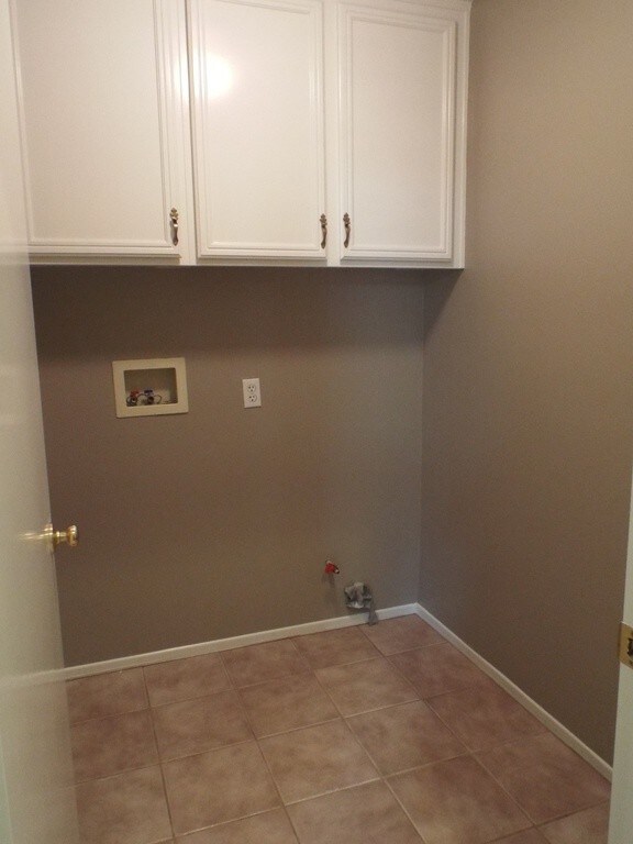 Building Photo - 24802 Shady Pine Ct