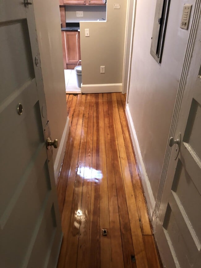 Foto del edificio - 65 Burbank St