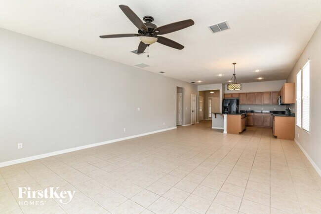 Building Photo - 2716 Barclay Ln