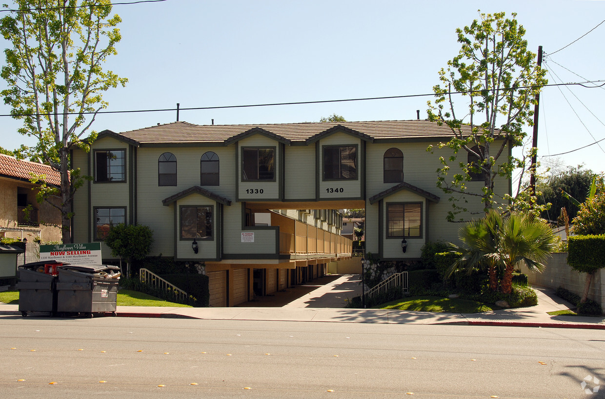 Building Photo - Mayflower Villas