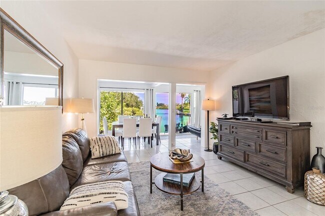 Foto del edificio - 607 Betmor Ln