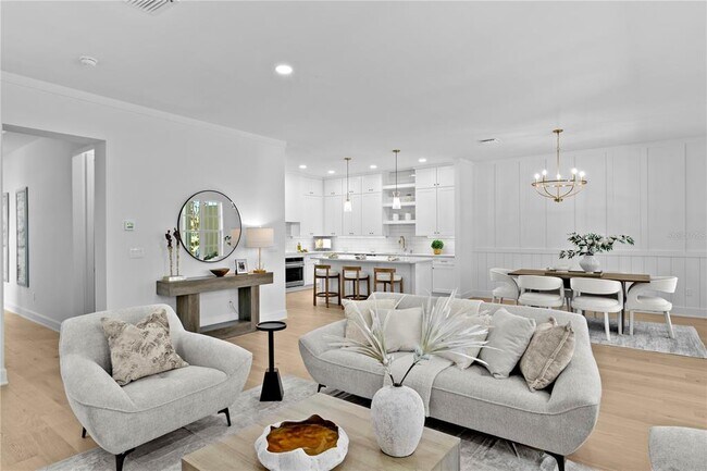 Building Photo - 440 GILMAN Pl