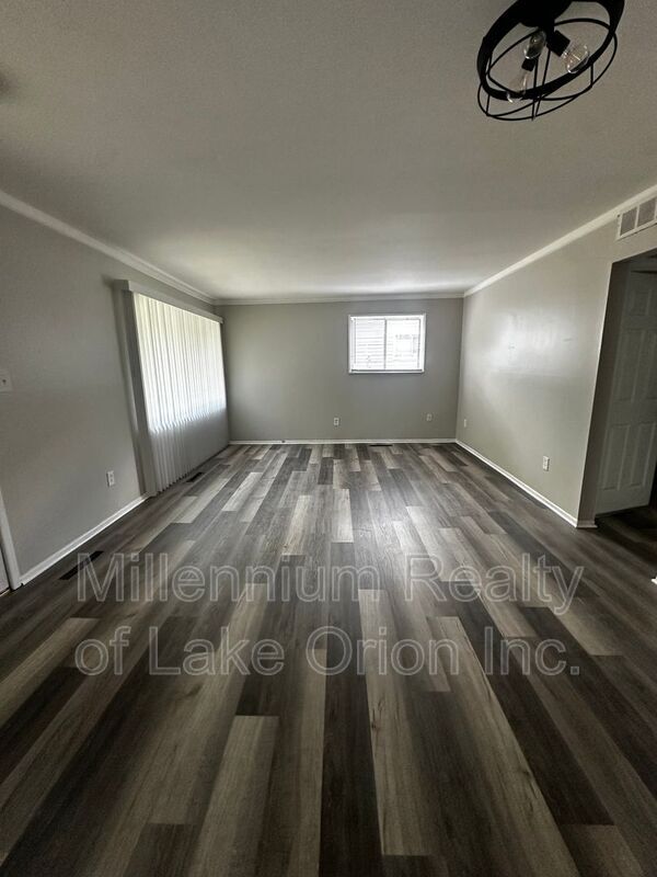 Foto del edificio - 22011 Fern St