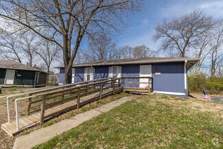 Building Photo - 215 Wheaton Ct