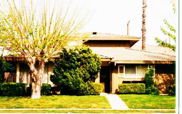 Building Photo - 12072 Laguna St
