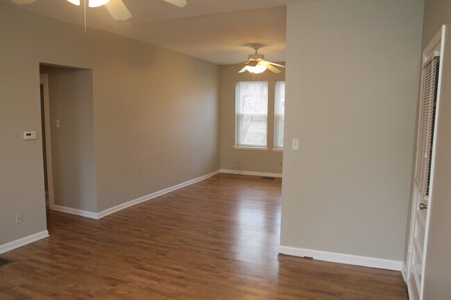 Foto del edificio - 821 Westgate Ave