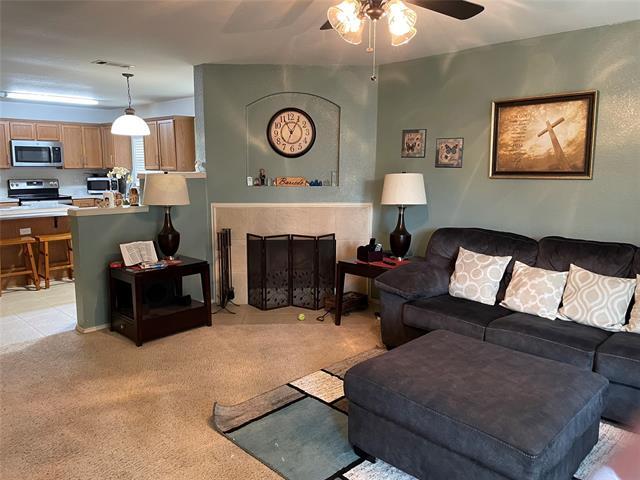 Foto del edificio - 4405 Hawk Ln