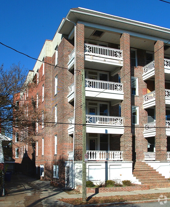 112 W 39th St Norfolk, VA 23504 Rentals Norfolk, VA