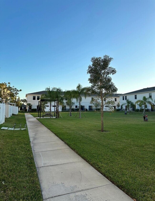 Foto del edificio - 1116 SW 7th Ct