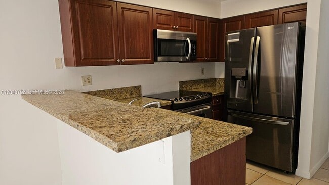 Building Photo - 8460 SW 156th Pl