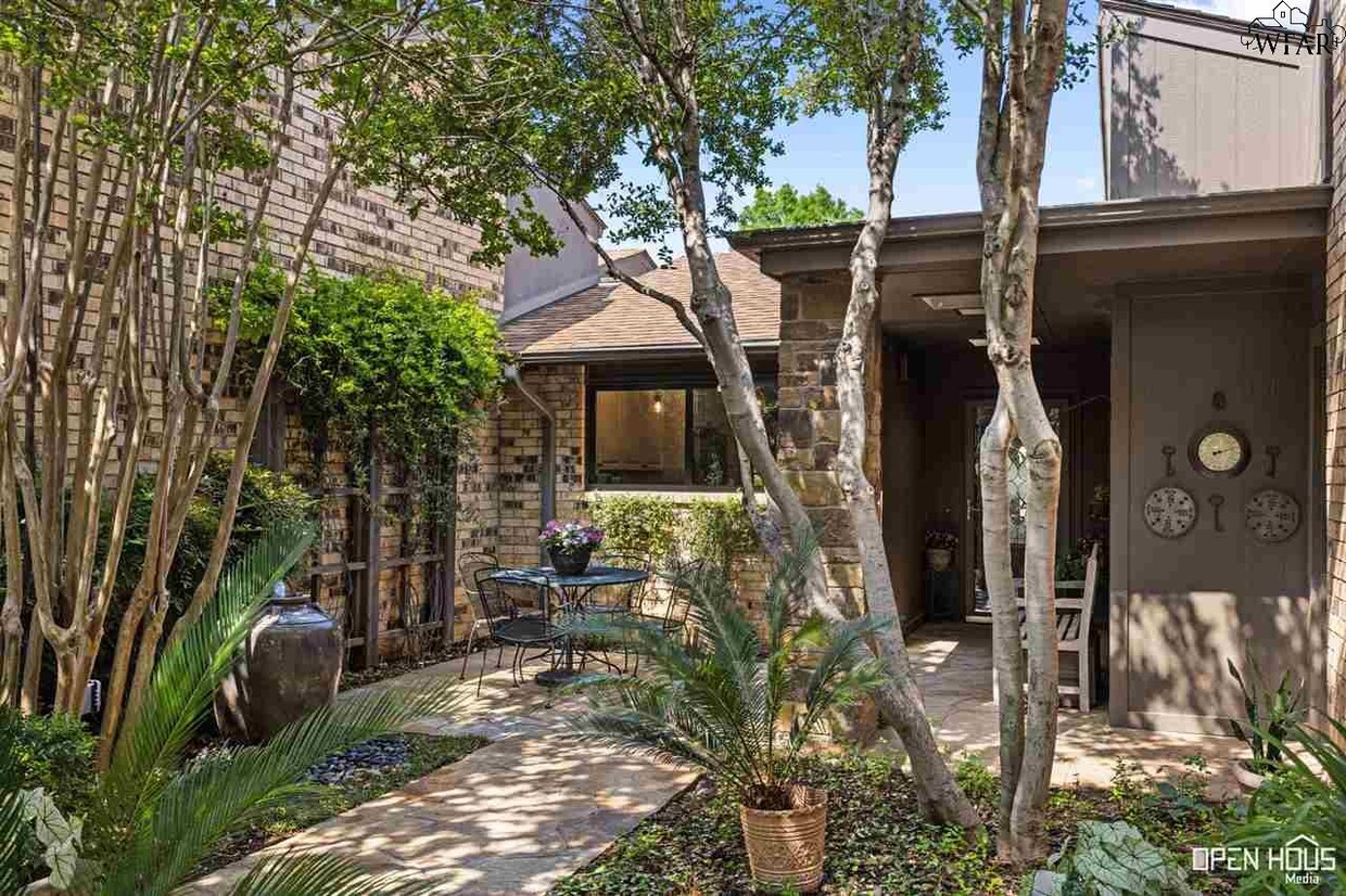 Foto principal - 2806 Mill Valley Dr