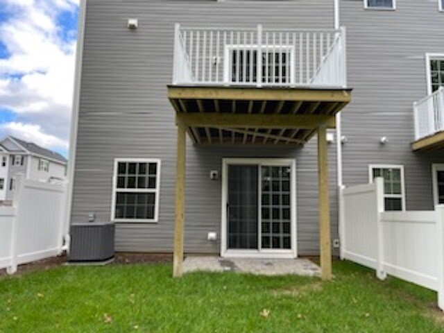 Private walkout patio - 107 Arose Ln