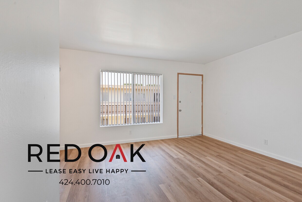 Foto principal - 14121 Shoemaker Ave