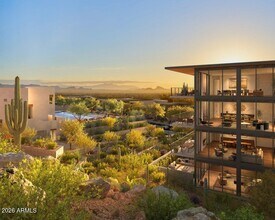 Building Photo - 5000 N Camelback Rdg Dr