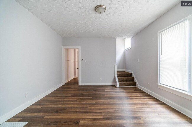 Building Photo - 665 Frebis Ave
