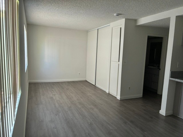 Building Photo - 2041 S Pacific Ave
